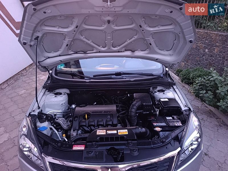 Универсал Kia Ceed 2011 в Луцке