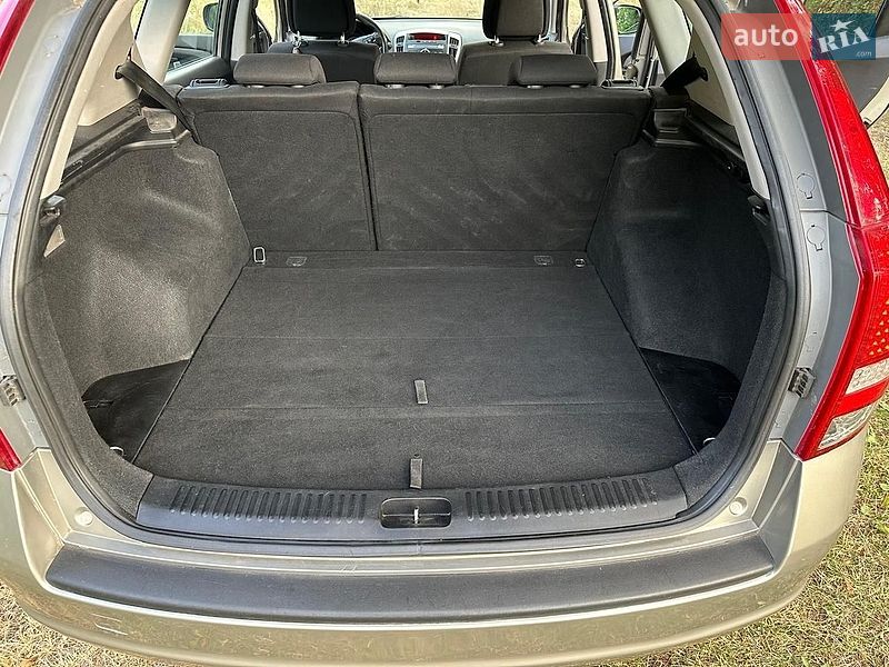 Универсал Kia Ceed 2009 в Мукачево