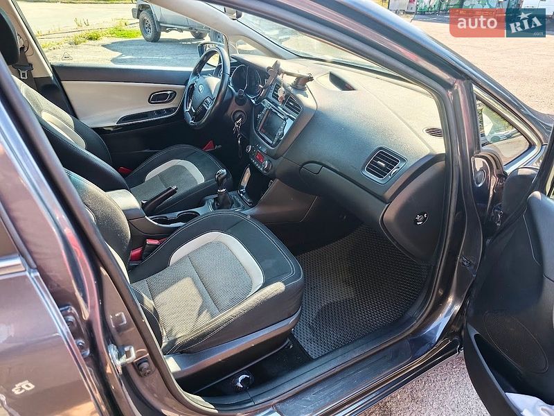 Хетчбек Kia Ceed 2015 в Запоріжжі