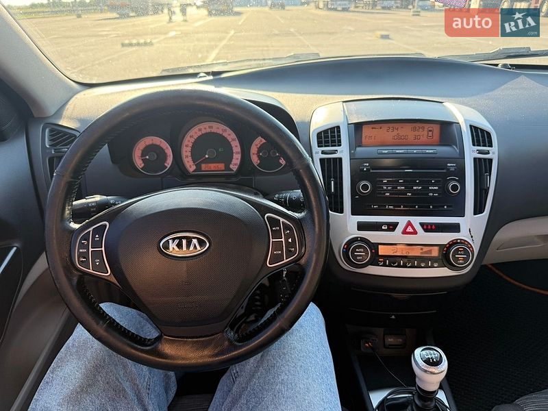 Хетчбек Kia Ceed 2008 в Львові