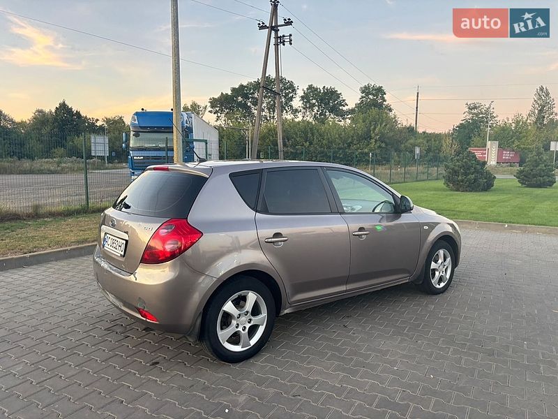 Хетчбек Kia Ceed 2008 в Луцьку