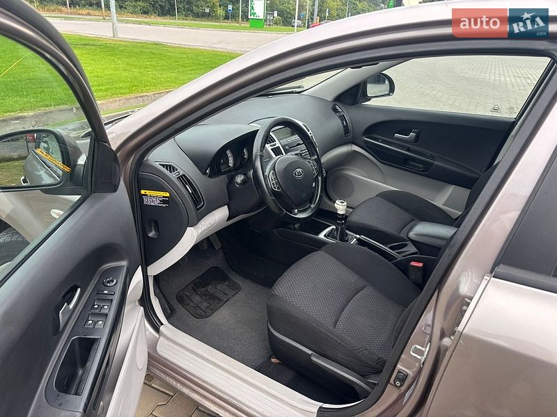 Хетчбек Kia Ceed 2008 в Луцьку