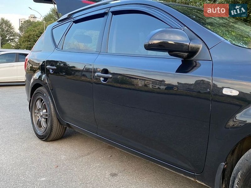 Универсал Kia Ceed 2008 в Киеве фото 12 Универсал Kia Ceed 2008 в Киеве