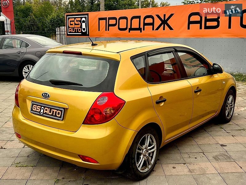 Хэтчбек Kia Ceed 2008 в Харькове