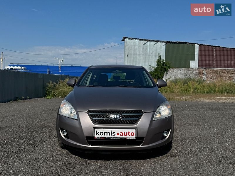 Хэтчбек Kia Ceed 2008 в Виннице