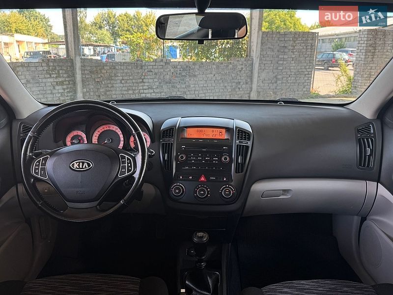 Хэтчбек Kia Ceed 2008 в Виннице