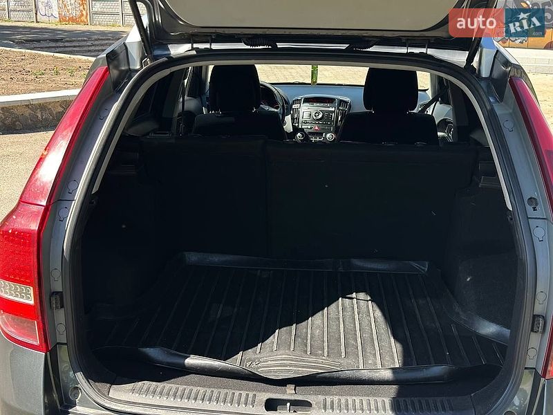 Универсал Kia Ceed 2010 в Николаеве