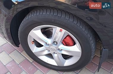 Универсал Kia Ceed 2011 в Краснограде
