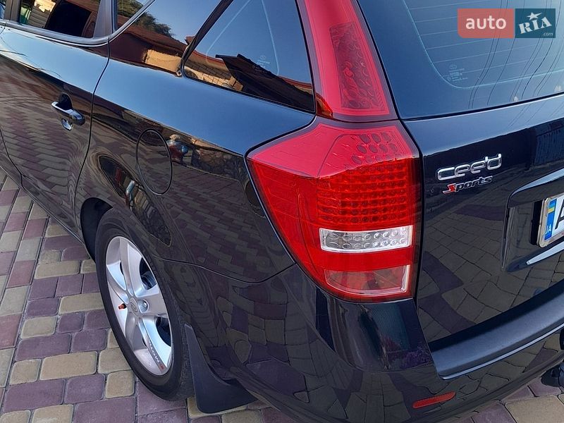 Универсал Kia Ceed 2011 в Краснограде