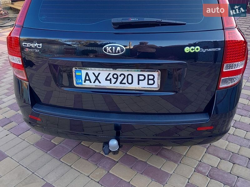 Универсал Kia Ceed 2011 в Краснограде