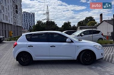 Хэтчбек Kia Ceed 2008 в Львове