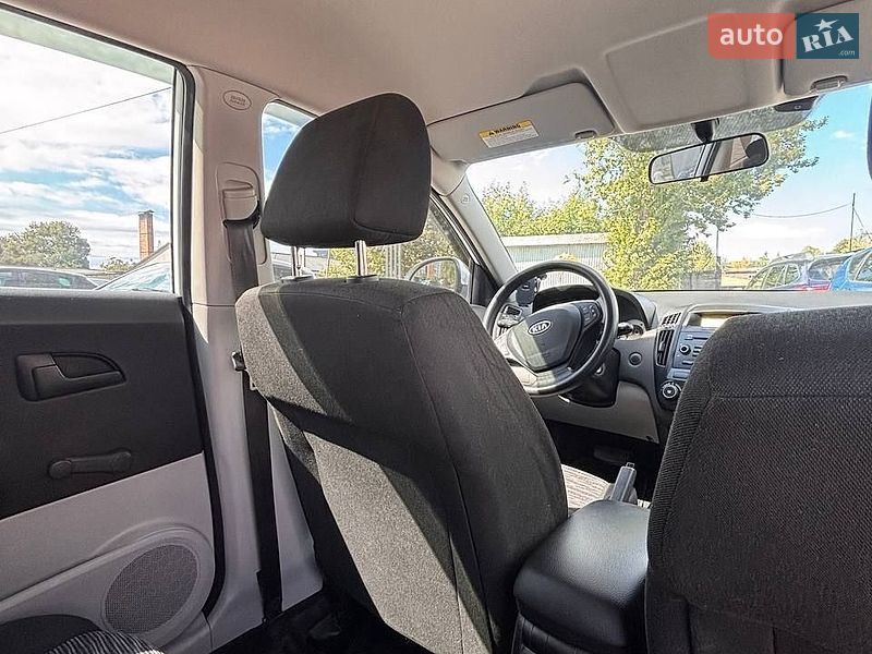 Хэтчбек Kia Ceed 2008 в Львове