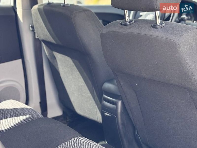 Хэтчбек Kia Ceed 2008 в Львове