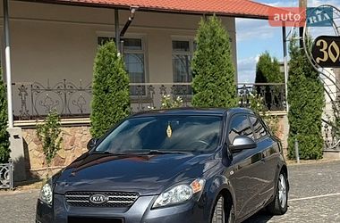 Хэтчбек Kia Ceed 2008 в Золочеве