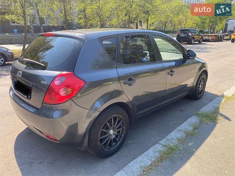 Хетчбек Kia Ceed 2008 в Києві