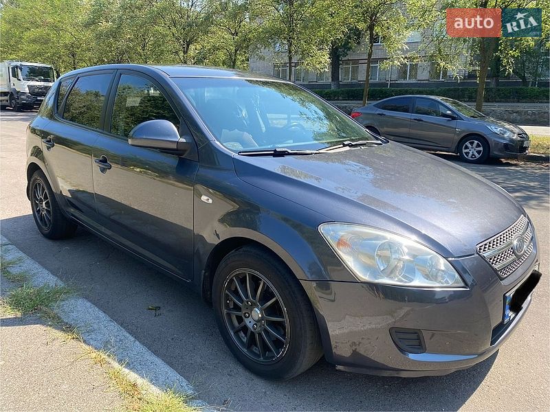 Хетчбек Kia Ceed 2008 в Києві