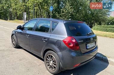 Хетчбек Kia Ceed 2008 в Києві