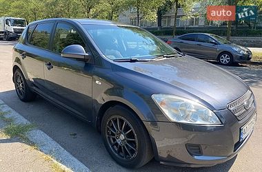 Хетчбек Kia Ceed 2008 в Києві