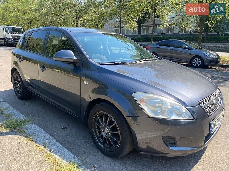 Хетчбек Kia Ceed 2008 в Києві