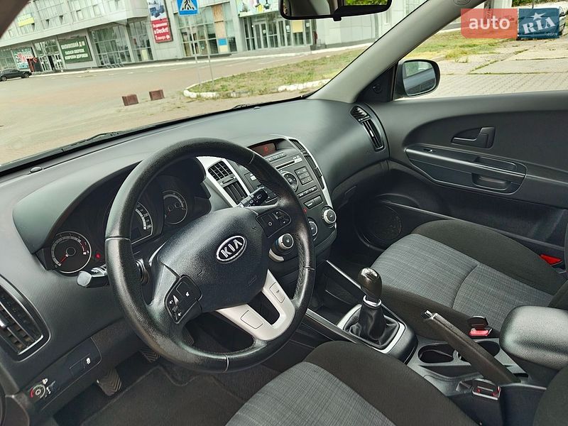 Хэтчбек Kia Ceed 2009 в Николаеве фото 6 Хэтчбек Kia Ceed 2009 в Николаеве