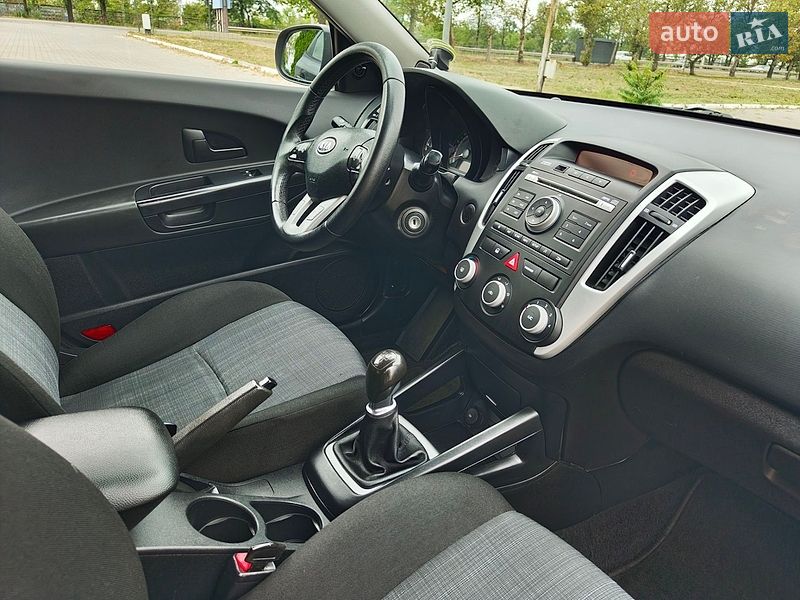 Хэтчбек Kia Ceed 2009 в Николаеве фото 7 Хэтчбек Kia Ceed 2009 в Николаеве