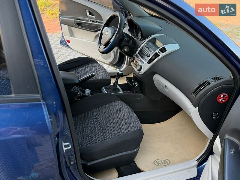 Хетчбек Kia Ceed 2008 в Запоріжжі