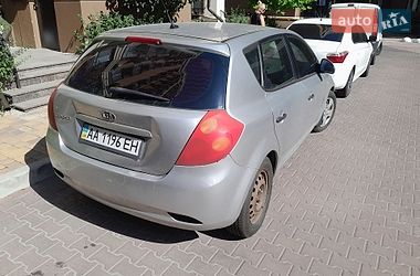 Хэтчбек Kia Ceed 2007 в Киеве