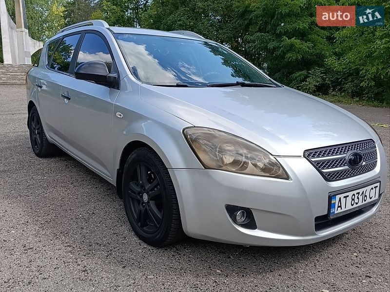 Универсал Kia Ceed 2009 в Калуше