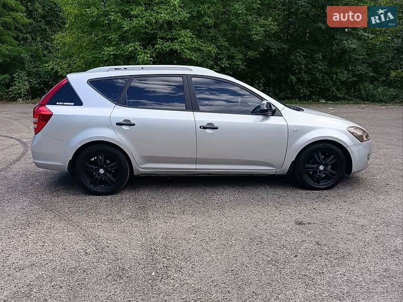 Универсал Kia Ceed 2009 в Калуше