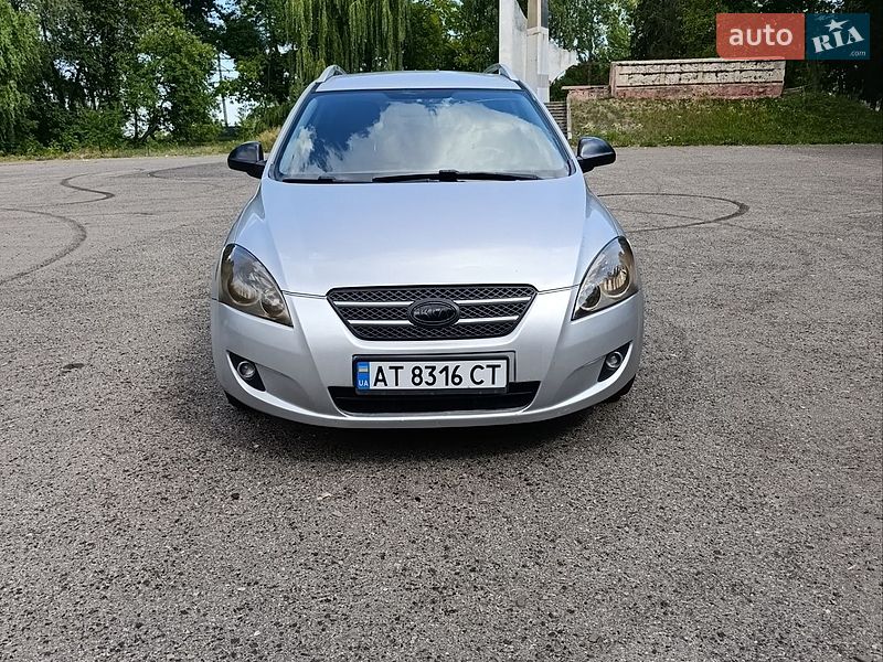 Универсал Kia Ceed 2009 в Калуше