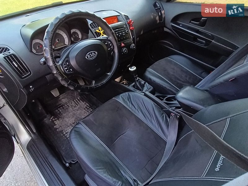 Универсал Kia Ceed 2009 в Калуше