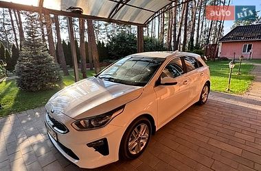 Хэтчбек Kia Ceed 2019 в Киеве