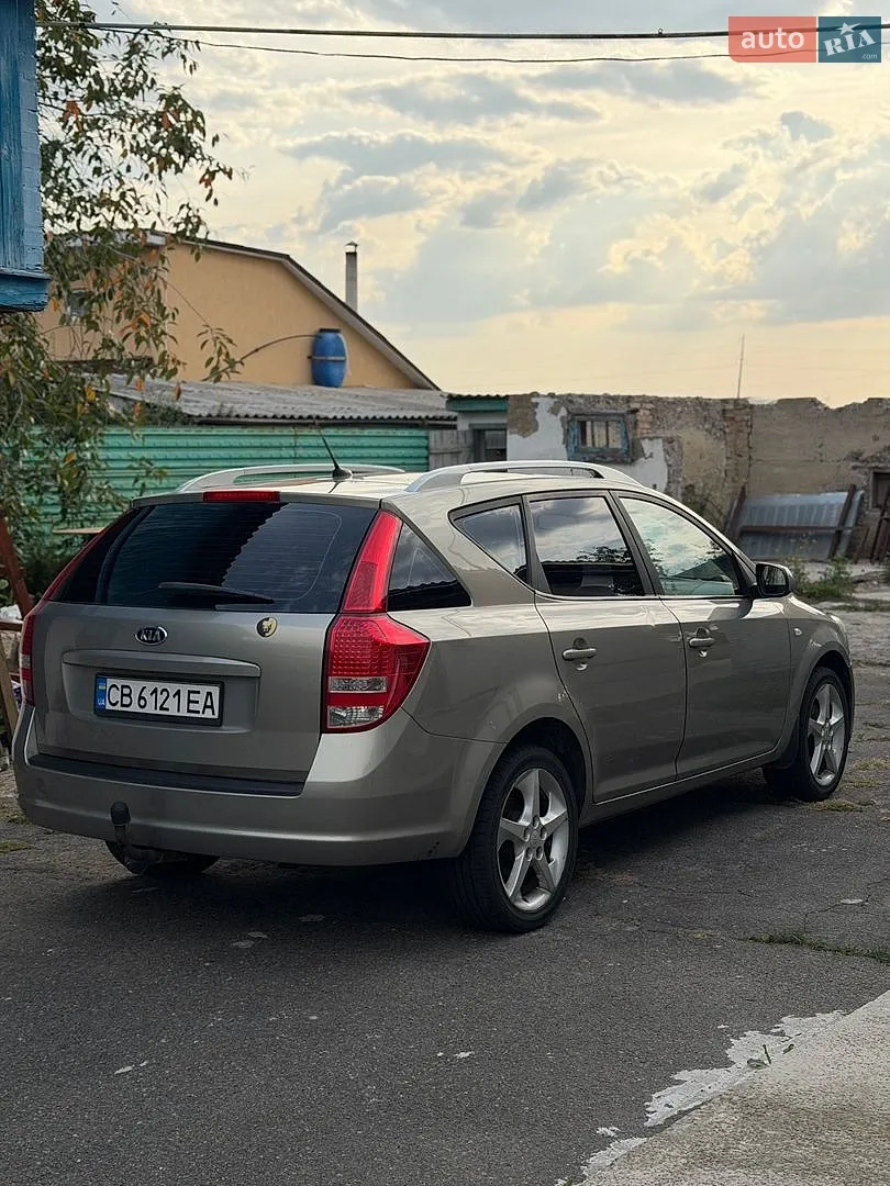 2010 Kia Cee'd - мініатюра 5