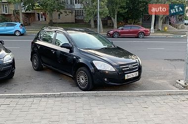 Хэтчбек Kia Ceed 2008 в Черноморске