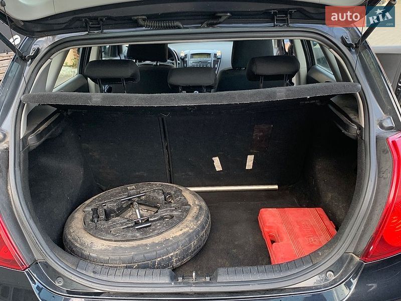 Хэтчбек Kia Ceed 2008 в Черноморске