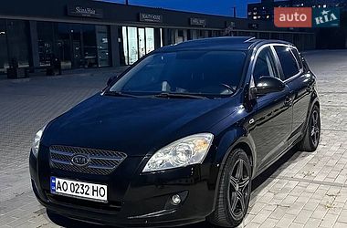 Хэтчбек Kia Ceed 2007 в Ужгороде