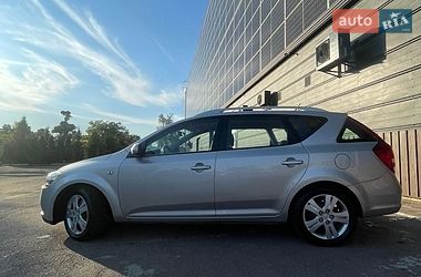 Універсал Kia Ceed 2011 в Луцьку