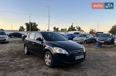 Хетчбек Kia Ceed 2008 в Києві