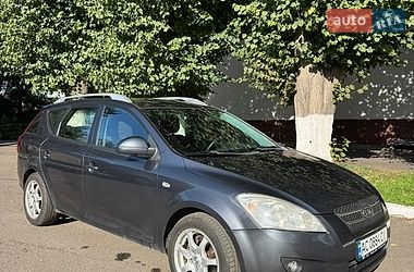 Универсал Kia Ceed 2009 в Луцке