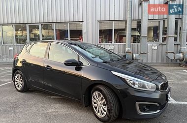 Хетчбек Kia Ceed 2016 в Києві фото 4 Хетчбек Kia Ceed 2016 в Києві