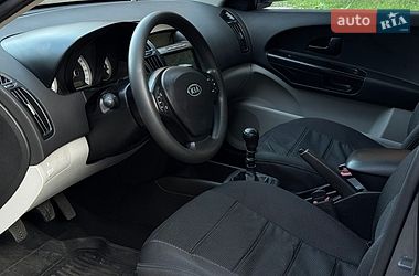 Універсал Kia Ceed 2008 в Кременчуці фото 3 Універсал Kia Ceed 2008 в Кременчуці
