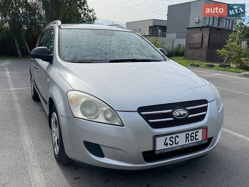 Універсал Kia Ceed 2008 в Рівному