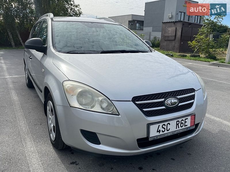 Універсал Kia Ceed 2008 в Рівному