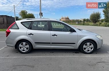 Універсал Kia Ceed 2008 в Рівному