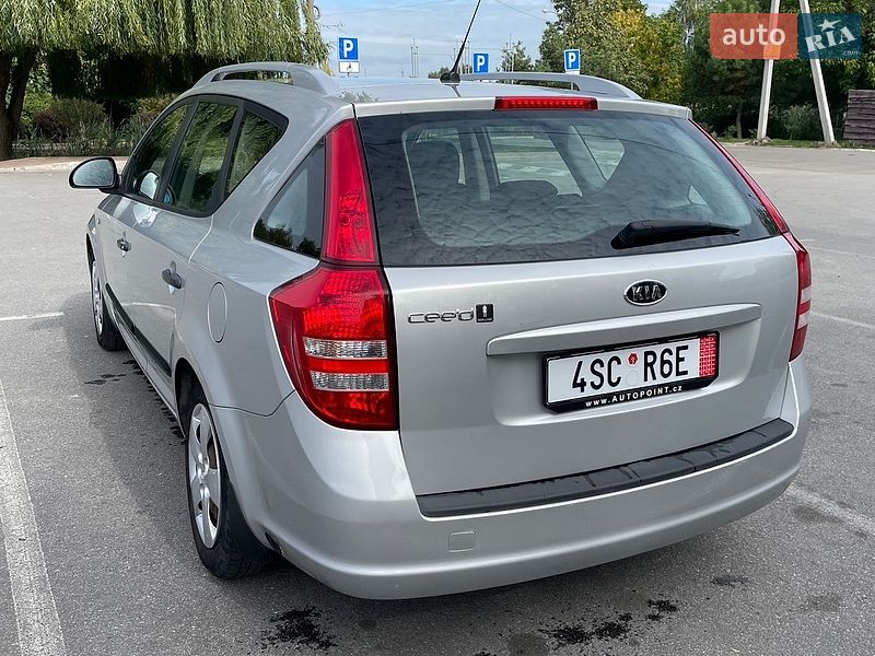 Універсал Kia Ceed 2008 в Рівному