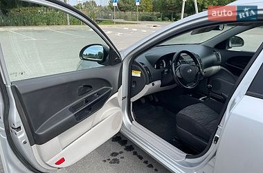 Універсал Kia Ceed 2008 в Рівному