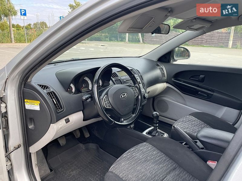 Універсал Kia Ceed 2008 в Рівному