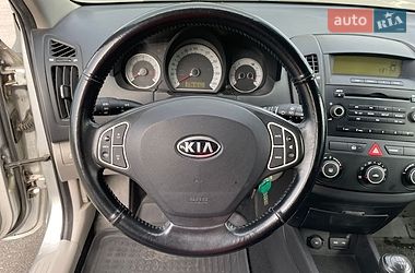 Універсал Kia Ceed 2008 в Рівному
