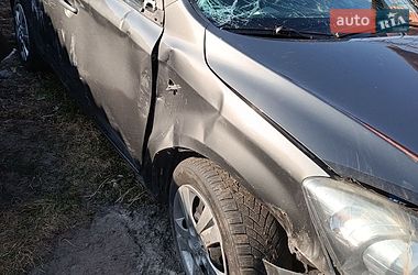 Универсал Kia Ceed 2011 в Житомире