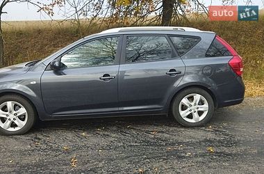 Универсал Kia Ceed 2009 в Олыке